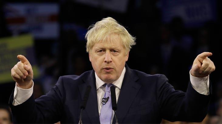 Boris Johnson İrlanda Protokolü’nü askıya alabileceklerini belirtti